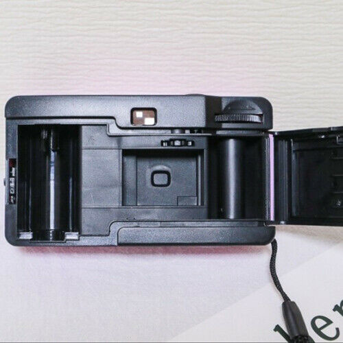 Kodak M35 Vintage 35mm Roll Film Toy Camera Flash Vintage Retro Modern Reusable