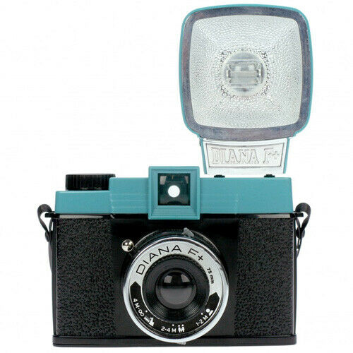 Lomography Diana F+ Analogue 120 Film Camera (with Flash) main image - korade.com